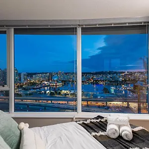 Apartment In Downtown - Near Rogers Arena, Vancouver