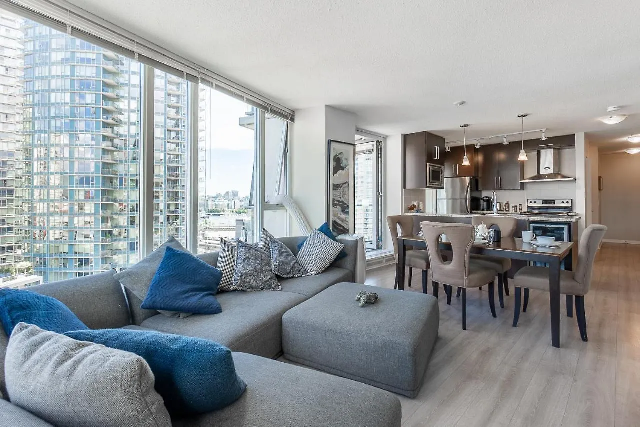 Apartment Stunning 2 Bedroom Condo With Downtown Views!!!